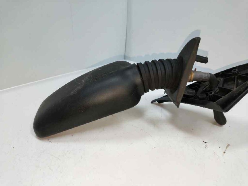 Recambio de retrovisor derecho para lancia y10 fire lx i.e. kat referencia OEM IAM   MANUAL