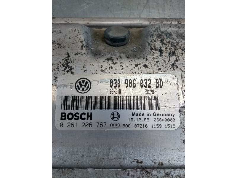 Recambio de centralita motor uce para volkswagen polo berlina (6n2) trendline referencia OEM IAM 0261206767 030906032BD 