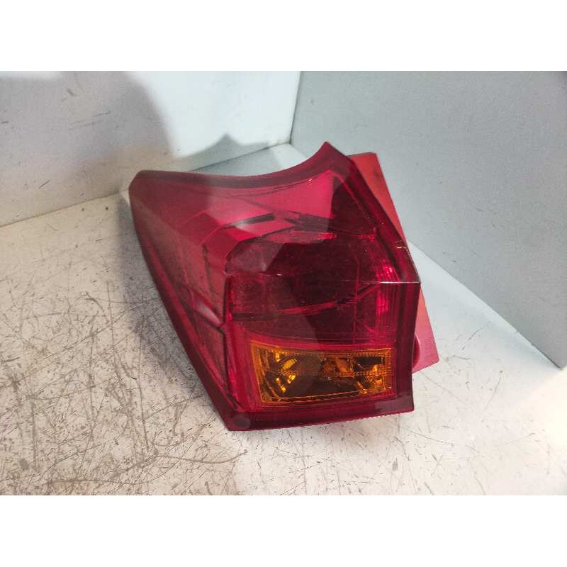 Recambio de piloto trasero izquierdo para toyota auris touring sports (e18) 1.8 16v cat (híbrido) referencia OEM IAM   