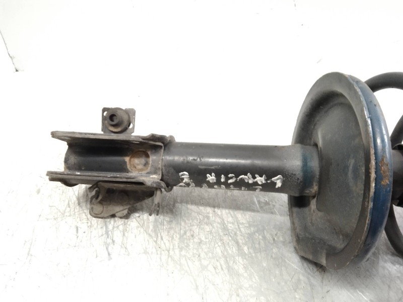 Recambio de amortiguador delantero izquierdo para lancia zeta 2.1 turbodiesel cat referencia OEM IAM   