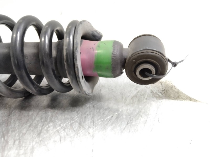 Recambio de amortiguador trasero derecho para lexus is200 (gxe10) 2.0 cat referencia OEM IAM   