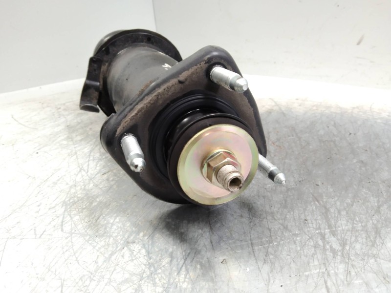 Recambio de amortiguador trasero derecho para lexus is200 (gxe10) 2.0 cat referencia OEM IAM   