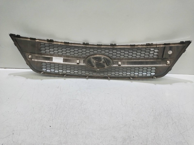 Recambio de rejilla delantera para hyundai h1 2.5 crdi cat referencia OEM IAM   