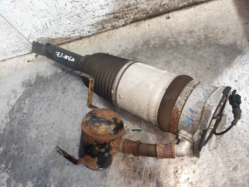 Recambio de amortiguador trasero izquierdo para audi a8 (4e2) 4.2 quattro referencia OEM IAM 4E0616001E  