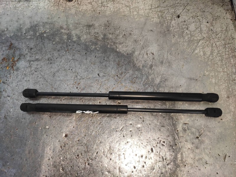 Recambio de amortiguadores capo para audi a8 (4e2) 4.2 quattro referencia OEM IAM 4E0823359D  