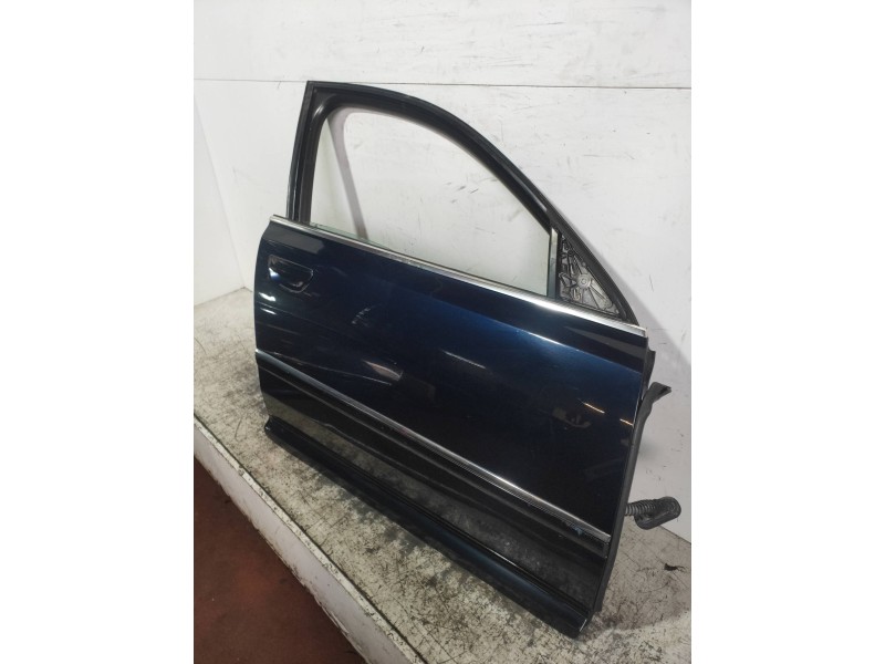 Recambio de puerta delantera derecha para audi a8 (4e2) 4.2 quattro referencia OEM IAM   