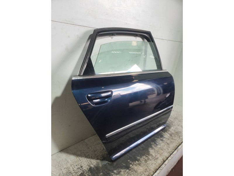 Recambio de puerta trasera derecha para audi a8 (4e2) 4.2 quattro referencia OEM IAM   