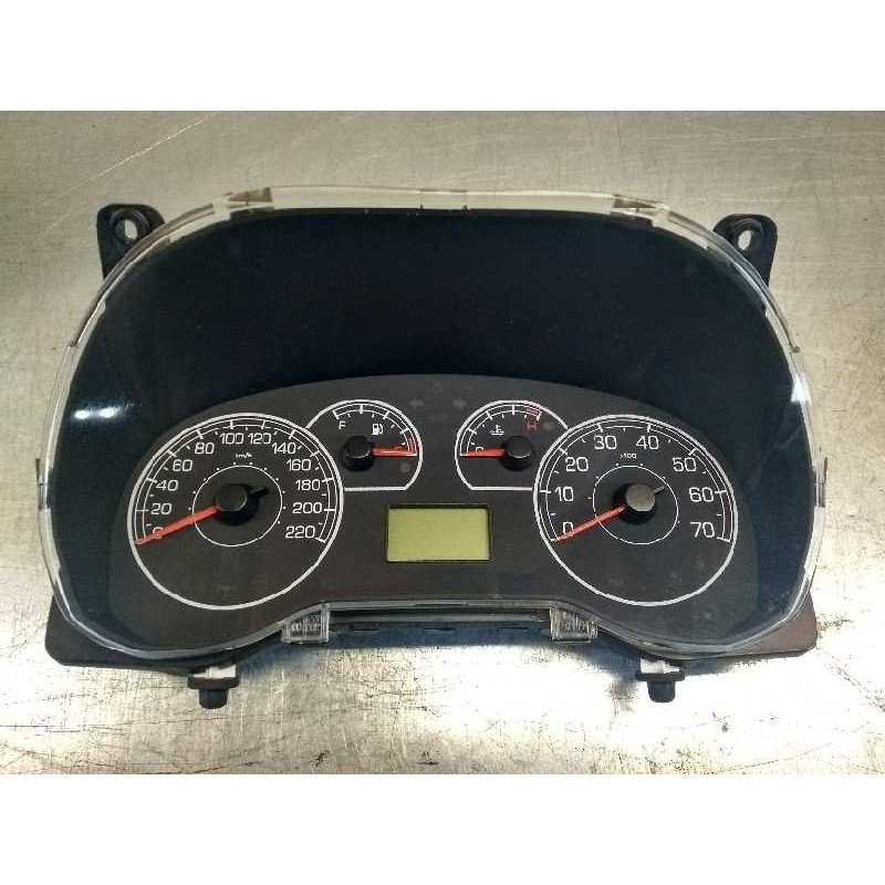 Recambio de cuadro instrumentos para fiat grande punto (199) 1.3 16v jtd cat referencia OEM IAM 51867545 1 90420 503005291100