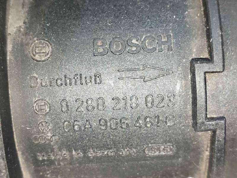 Recambio de caudalimetro para volkswagen golf iii cabrio (1e7) 2.0 referencia OEM IAM 0280218023 06A906461C BOSCH