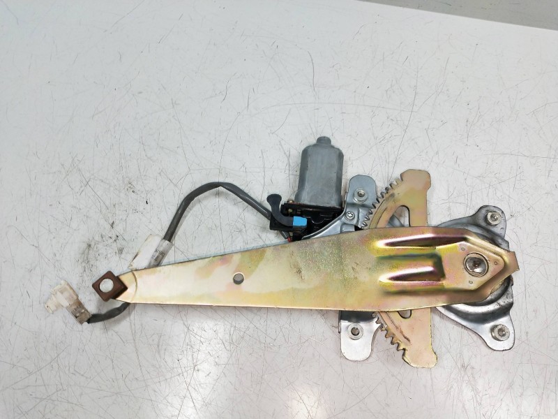 Recambio de elevalunas trasero izquierdo para lexus is200 (gxe10) 2.0 cat referencia OEM IAM 8572053030 0621009861 5P