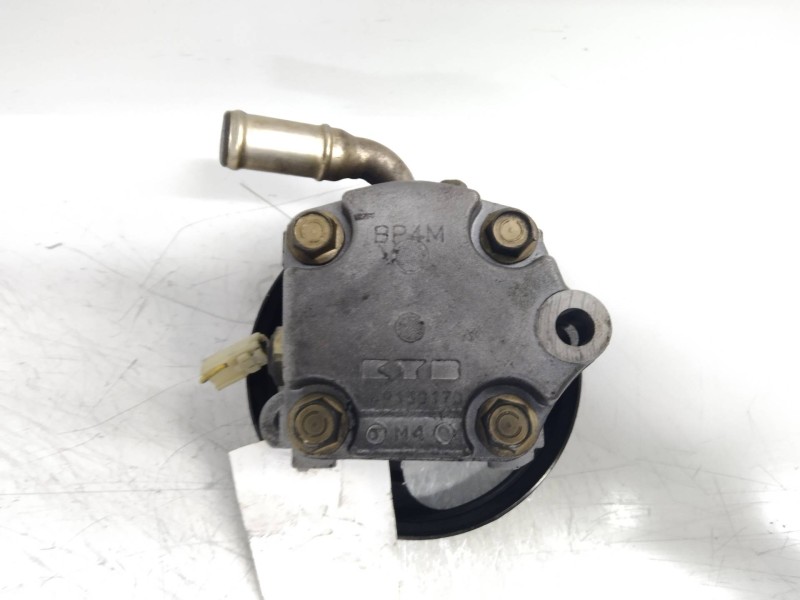 Recambio de bomba direccion para mazda 3 berlina (bk) 1.6 16v cat referencia OEM IAM   