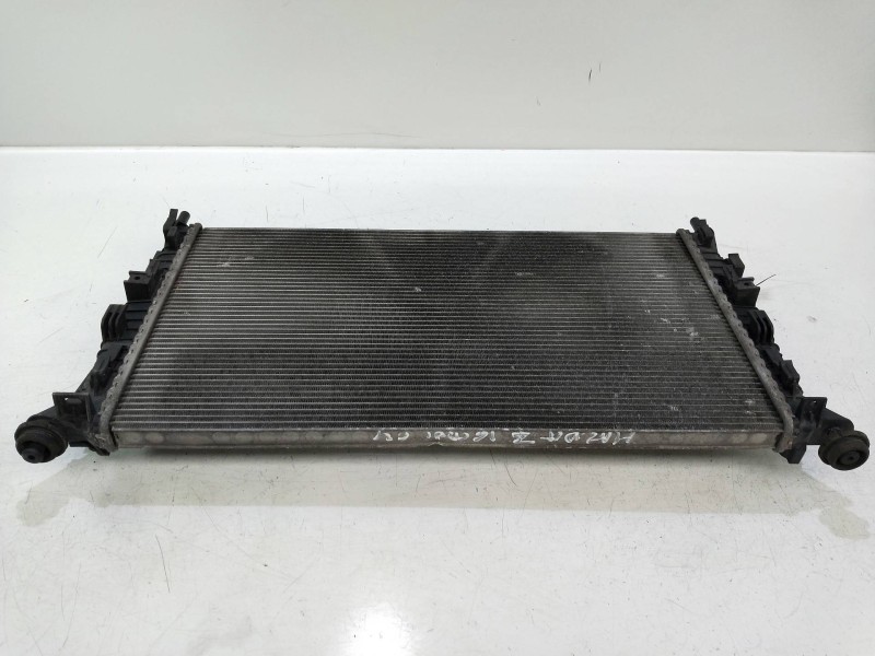 Recambio de radiador agua para mazda 3 berlina (bk) 1.6 crdt active referencia OEM IAM 3M5H8005TJ  