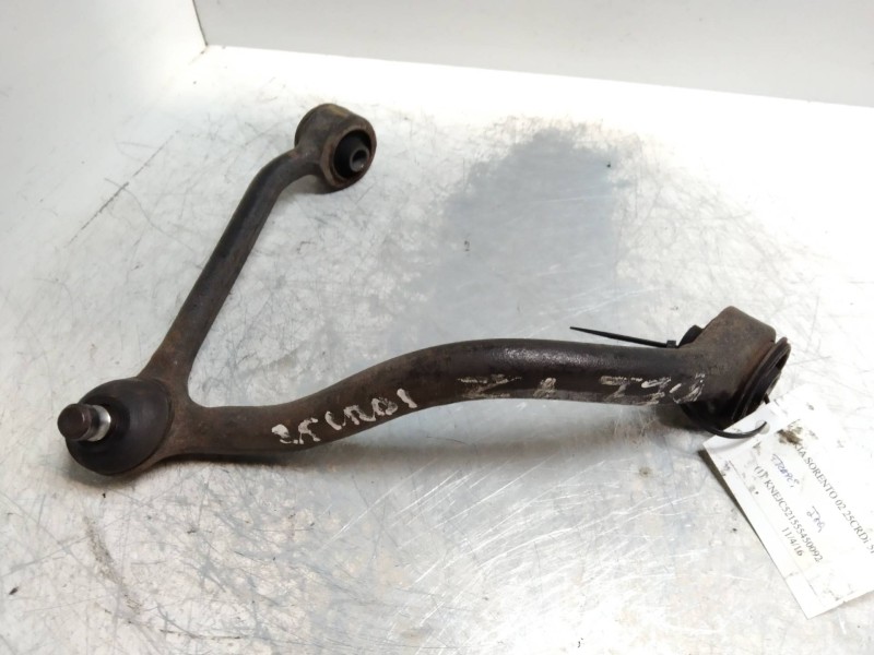 Recambio de brazo suspension inferior delantero izquierdo para kia sorento 2.5 crdi cat referencia OEM IAM   