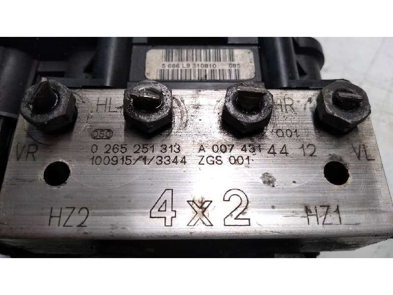 Recambio de abs para mercedes vito kombi (639) 113 cdi crew lang (639.603) referencia OEM IAM 0265251313 0265951386 A0074314412