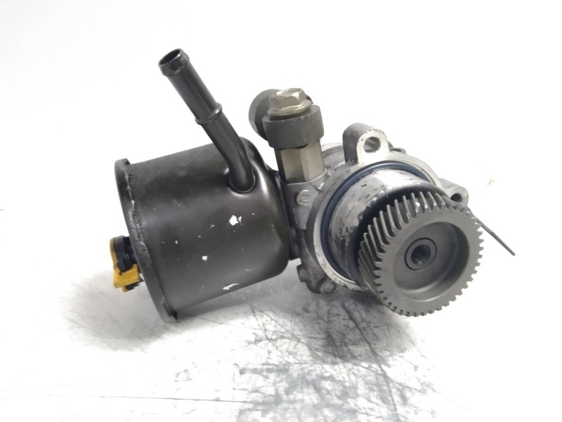 Recambio de bomba direccion para mazda 323 berl. f/s (bj) 2.0 turbodiesel referencia OEM IAM GJ2B3265XA 12051043 