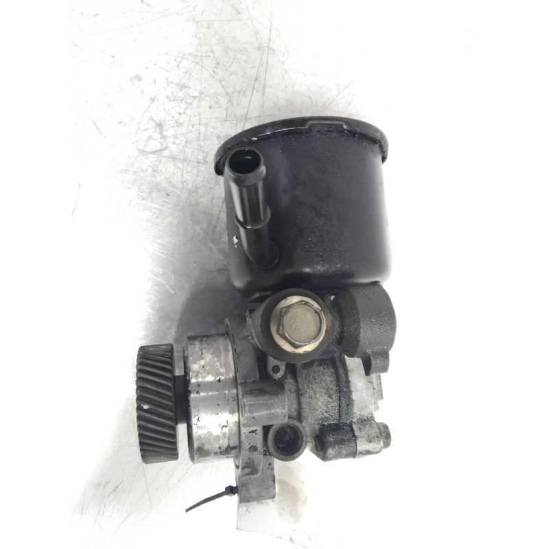 Recambio de bomba direccion para mazda 323 berl. f/s (bj) 2.0 turbodiesel referencia OEM IAM GJ2B3265XA 12051043 