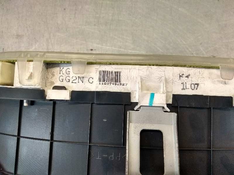 Recambio de cuadro instrumentos para mazda 626 berlina (gf) 2.0 limited referencia OEM IAM GG2NC KG 1L07