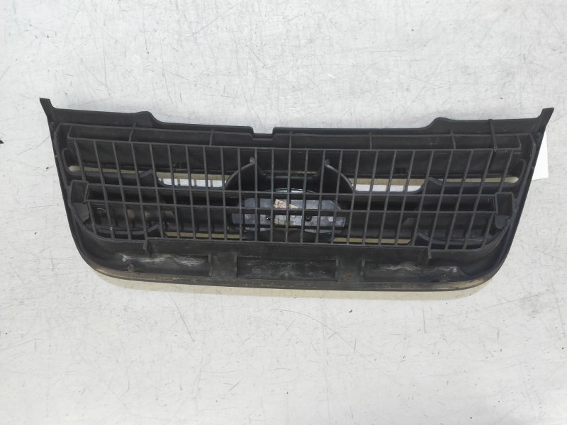 Recambio de rejilla delantera para hyundai matrix (fc) 1.6 gls referencia OEM IAM   