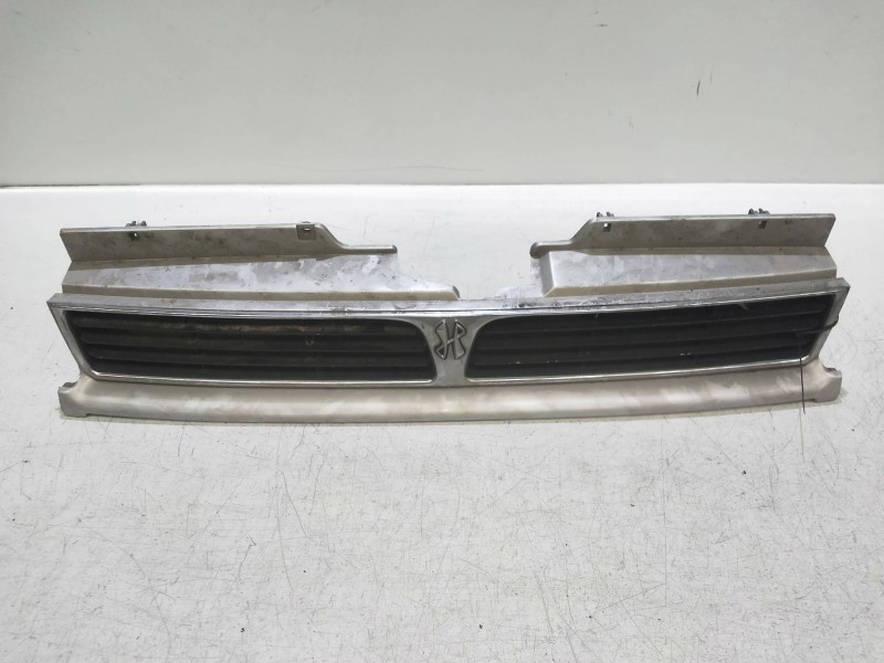 Recambio de rejilla delantera para hyundai santamo gl referencia OEM IAM   