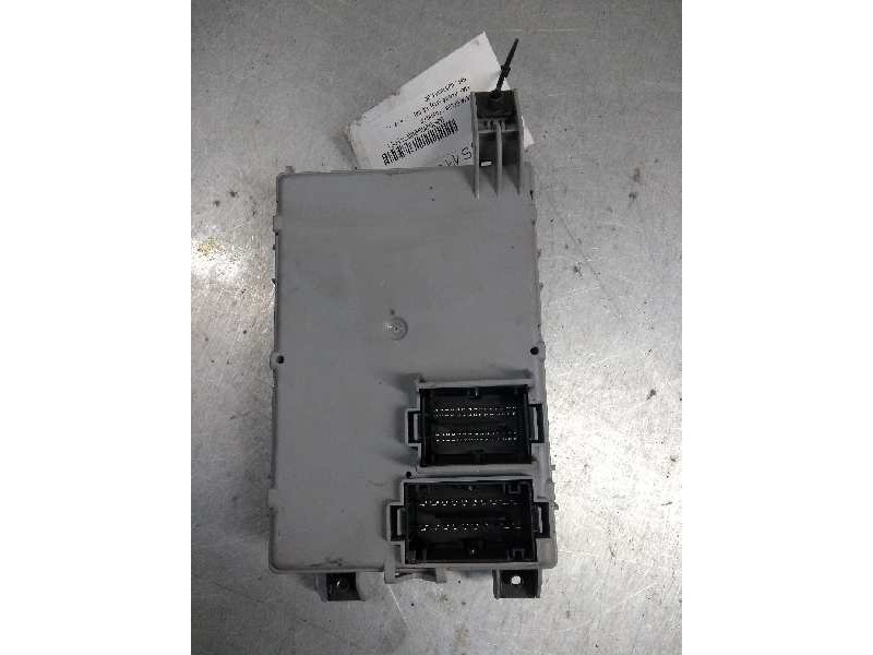 Recambio de caja reles / fusibles para fiat panda (319) 1.2 cat referencia OEM IAM 00519584730 28385965 