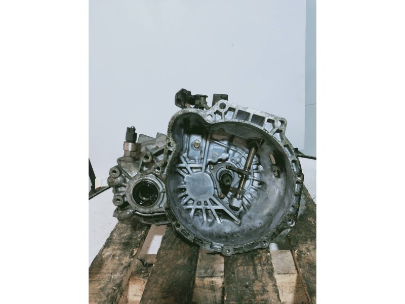 Recambio de caja cambios para hyundai coupe (gk) 1.6 fx referencia OEM IAM JT1775 933749 