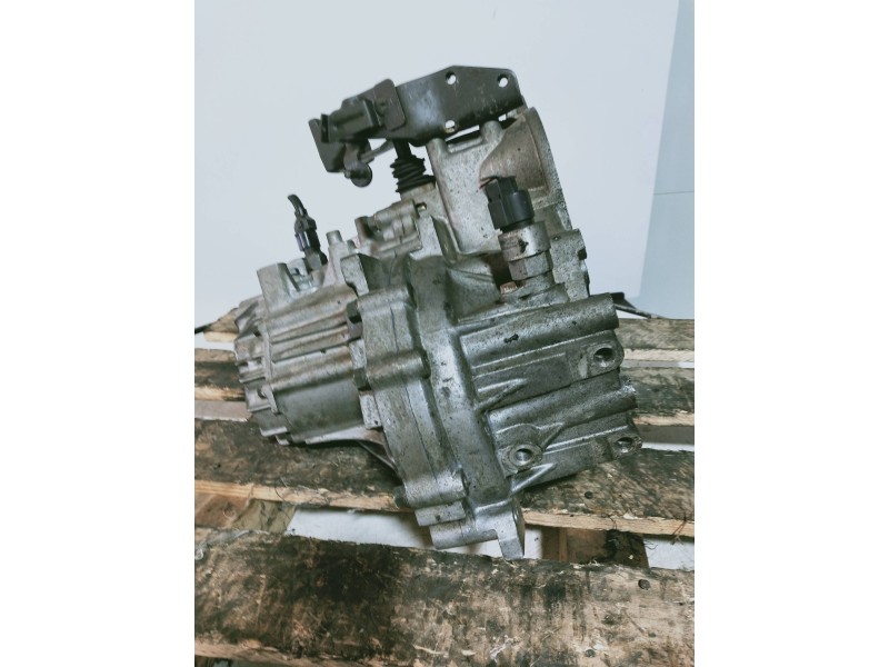 Recambio de caja cambios para hyundai coupe (gk) 1.6 fx referencia OEM IAM JT1775 933749 