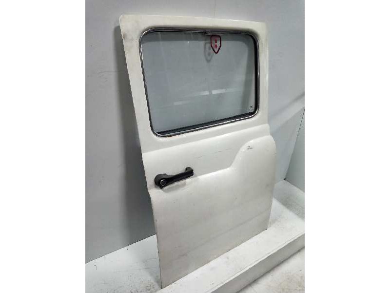 Recambio de puerta trasera izquierda para carbodies fairway 27 td referencia OEM IAM   