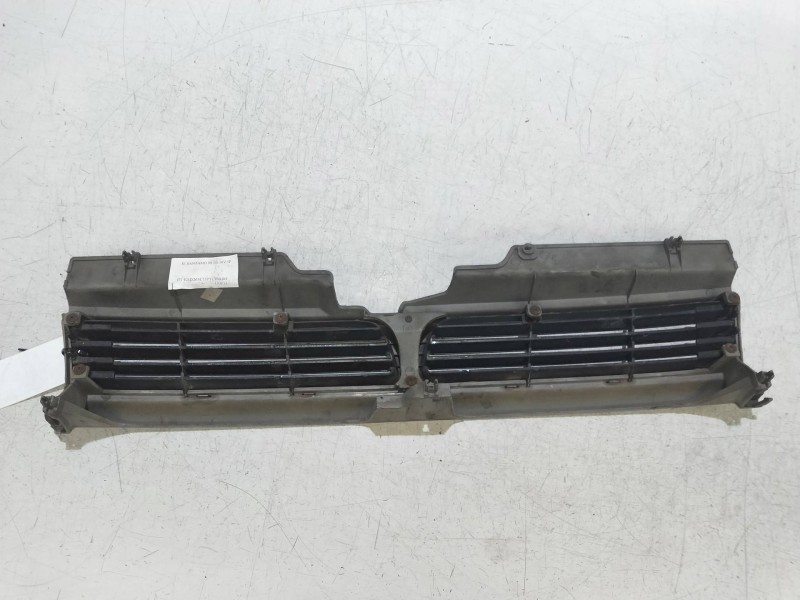 Recambio de rejilla delantera para hyundai santamo gl referencia OEM IAM   