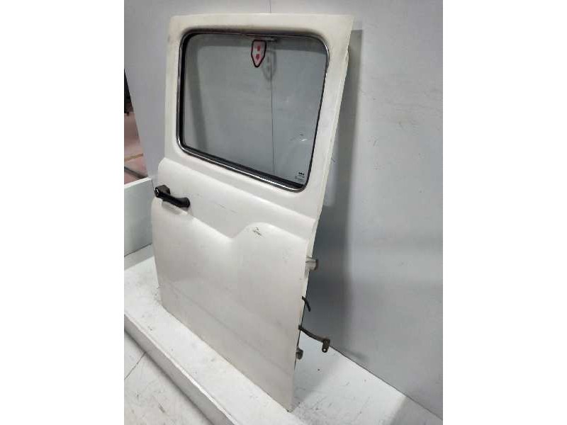 Recambio de puerta trasera izquierda para carbodies fairway 27 td referencia OEM IAM   