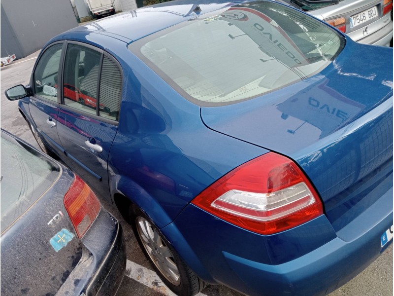renault megane ii classic berlina del año 2011