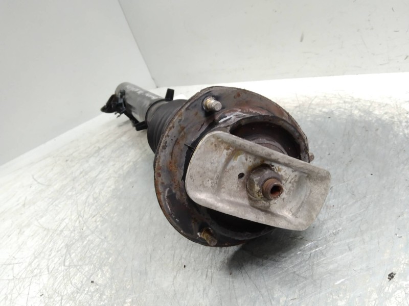 Recambio de amortiguador delantero derecho para mercedes clase c (w201) berlina e 190 (201.024) referencia OEM IAM   