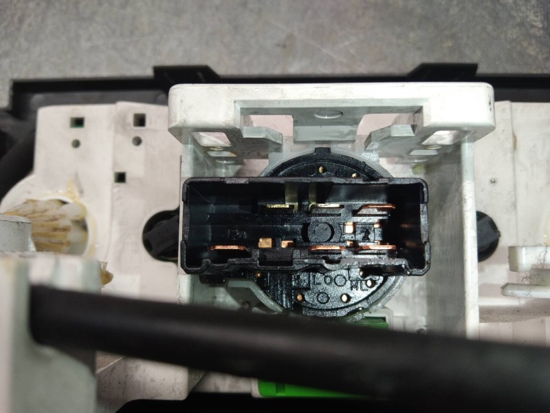 Recambio de mando calefaccion / aire acondicionado para suzuki swift berlina (mz) gl (3-ptas.) referencia OEM IAM   