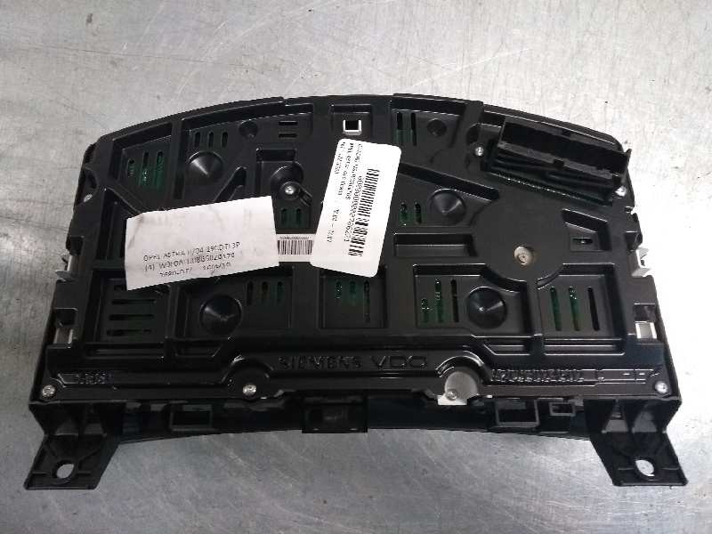 Recambio de cuadro instrumentos para opel astra gtc cosmo referencia OEM IAM 13216660 NC SW4405