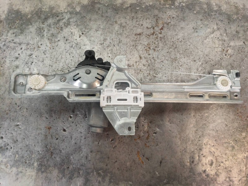 Recambio de elevalunas trasero izquierdo para citroen c-elysée shine referencia OEM IAM 9674437380 9677417580 