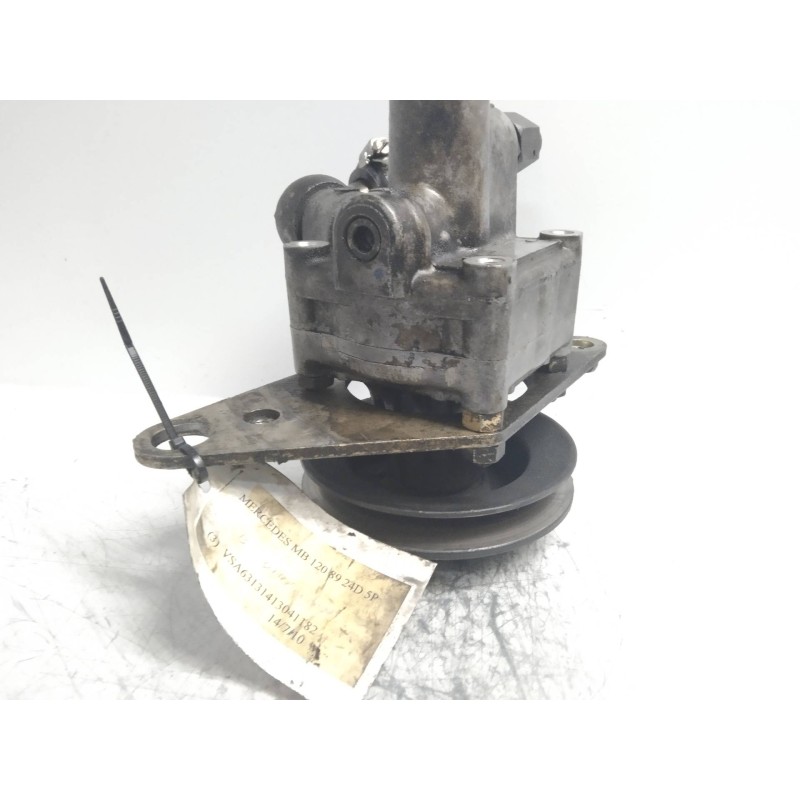 Recambio de bomba direccion para mercedes mb 100 d caja cerrada / combi 2.4 diesel referencia OEM IAM 7681955169  