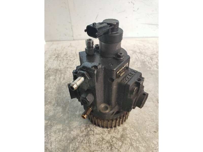 Recambio de bomba inyeccion para opel insignia berlina edition referencia OEM IAM 0445010193 55571005 BOSCH