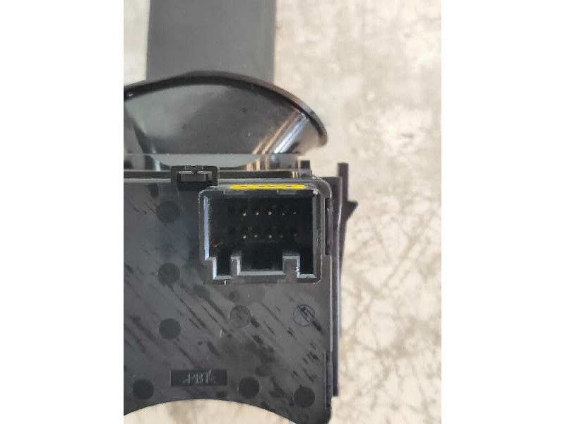 Recambio de mando limpia para opel insignia berlina edition referencia OEM IAM 13500693 83450310113 