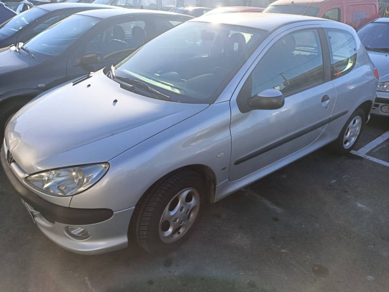 peugeot 206 berlina del año 2002 peugeot 206 berlina del año 2002