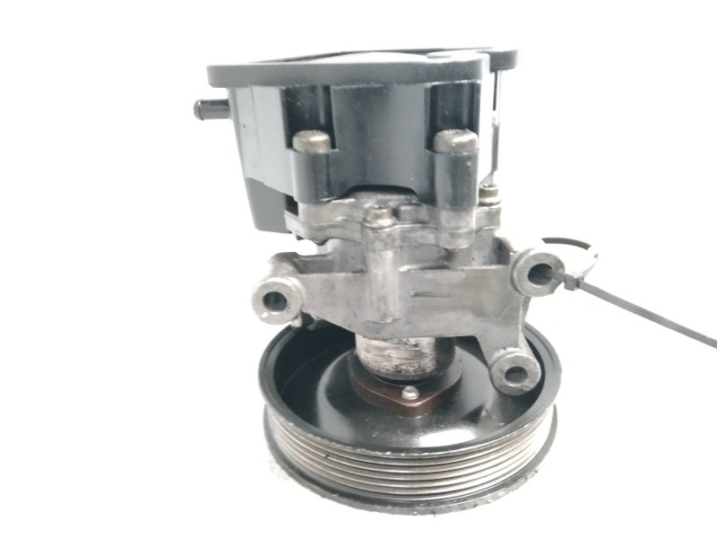 Recambio de bomba direccion para mercedes sprinter 02.00  caja cerrada, techo elevado 311 cdi (903.663) referencia OEM IAM   