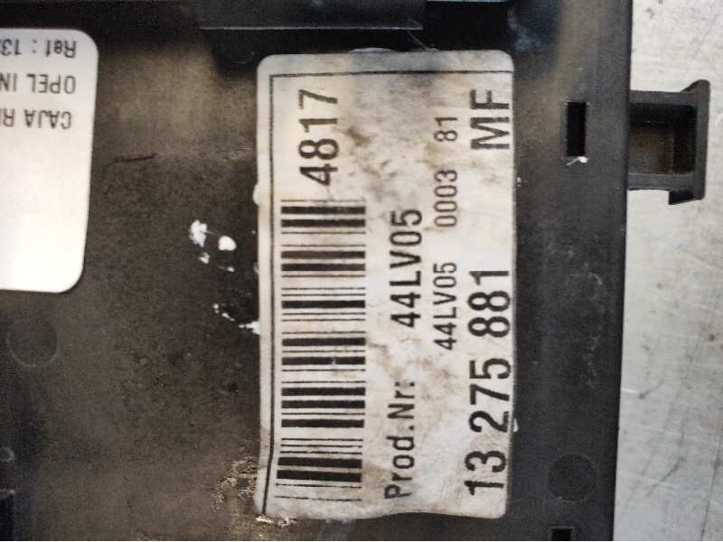 Recambio de caja reles / fusibles para opel insignia berlina 2.0 cdti cat referencia OEM IAM 13275881  