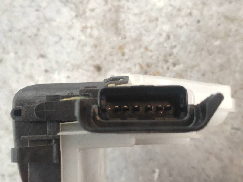 Recambio de motor cierre centralizado trasero izquierdo para citroen c-elysée shine referencia OEM IAM 190266  