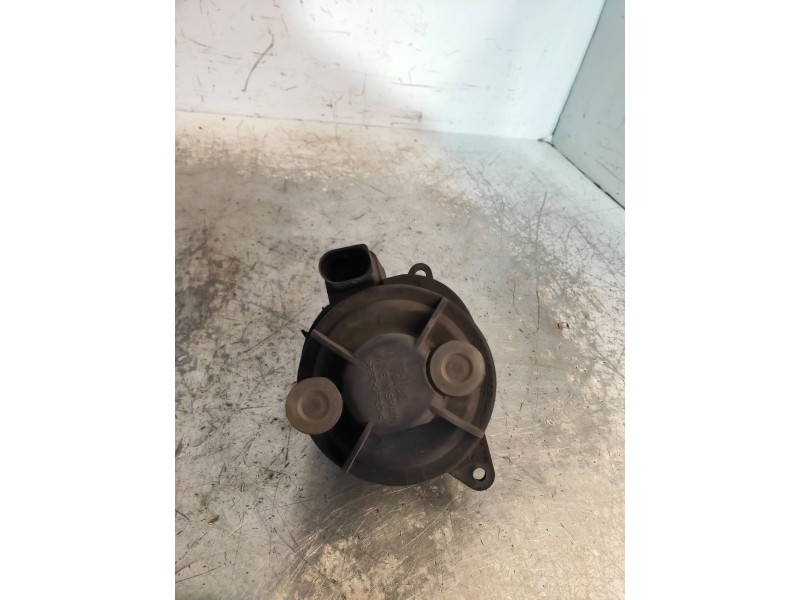 Recambio de faro antiniebla derecho para audi allroad quattro (4b5) 2.5 tdi (132kw) referencia OEM IAM 89304631 4Z7941699 VALEO