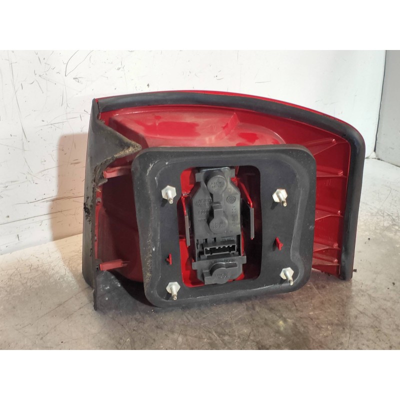 Recambio de piloto trasero izquierdo para audi allroad quattro (4b5) 2.5 tdi (132kw) referencia OEM IAM 4B9945095 412909999 