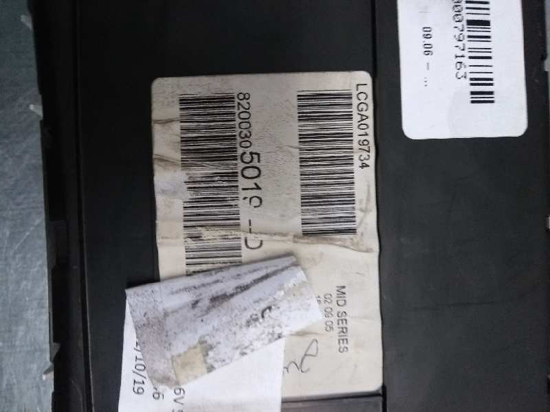 Recambio de cuadro instrumentos para renault clio iii exception referencia OEM IAM 8200305019D LCGA019734 