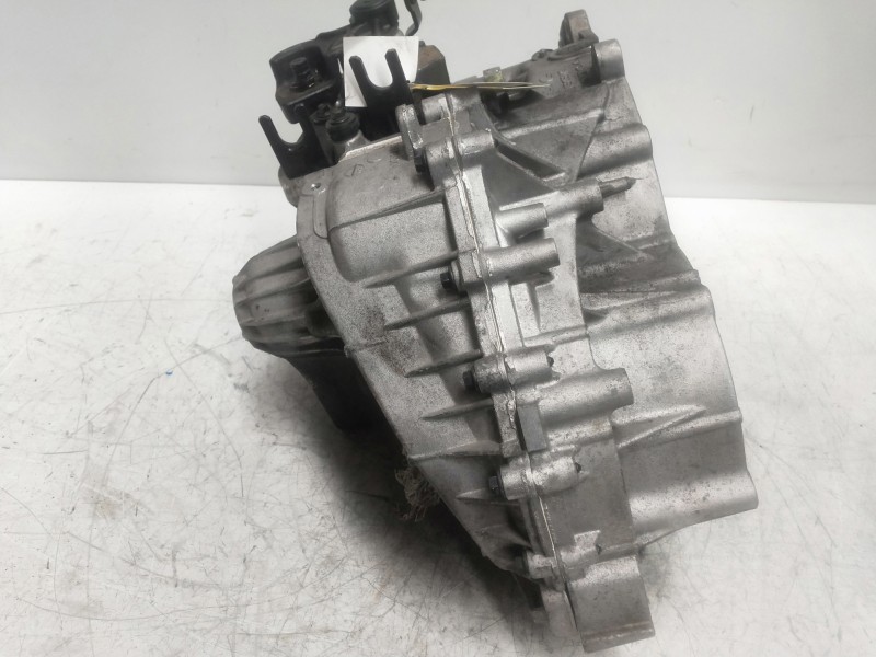Recambio de caja cambios para volvo v70 familiar 2.4 d summum (120kw) referencia OEM IAM 666R7002BC T1G14 310706 001647 