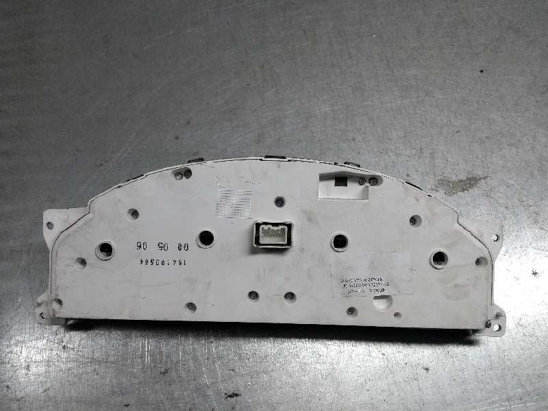 Recambio de cuadro instrumentos para volvo v70 familiar 2.4 d summum (120kw) referencia OEM IAM 30746102 69594700T 