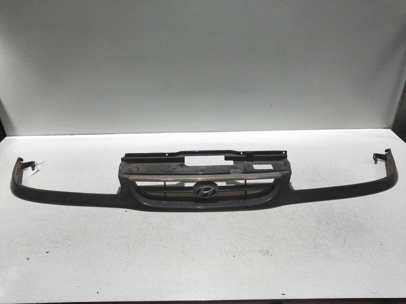 Recambio de rejilla delantera para hyundai sonata (y3) 2.0 gls sohc referencia OEM IAM   