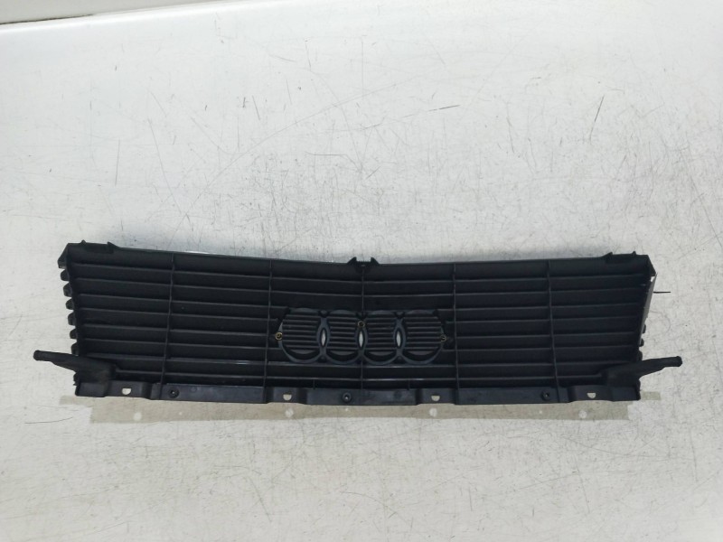 Recambio de rejilla delantera para audi 100 berlina (443) 2.2 referencia OEM IAM 443853655A  