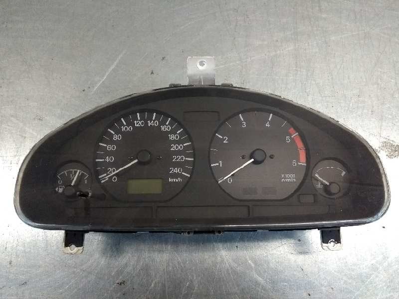 Recambio de cuadro instrumentos para mitsubishi carisma berlina 4 (da0) 1900 gls climatizado referencia OEM IAM MR308409 98DX 0P