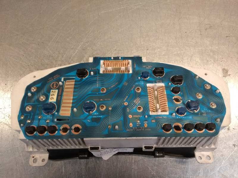 Recambio de cuadro instrumentos para mitsubishi colt (ca0) 1300 gli referencia OEM IAM MR233049 228220 